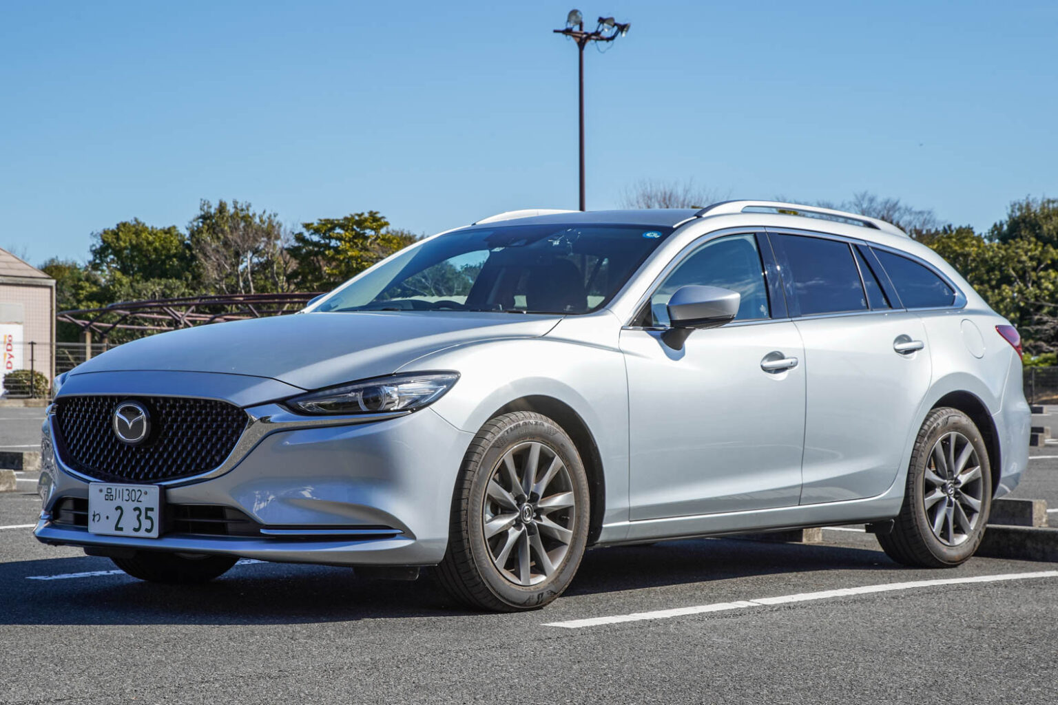 【外観デザイン編】マツダ MAZDA6 ワゴン 20Sグレード(ガソリン)試乗記①サイズ感大きめ・標 …