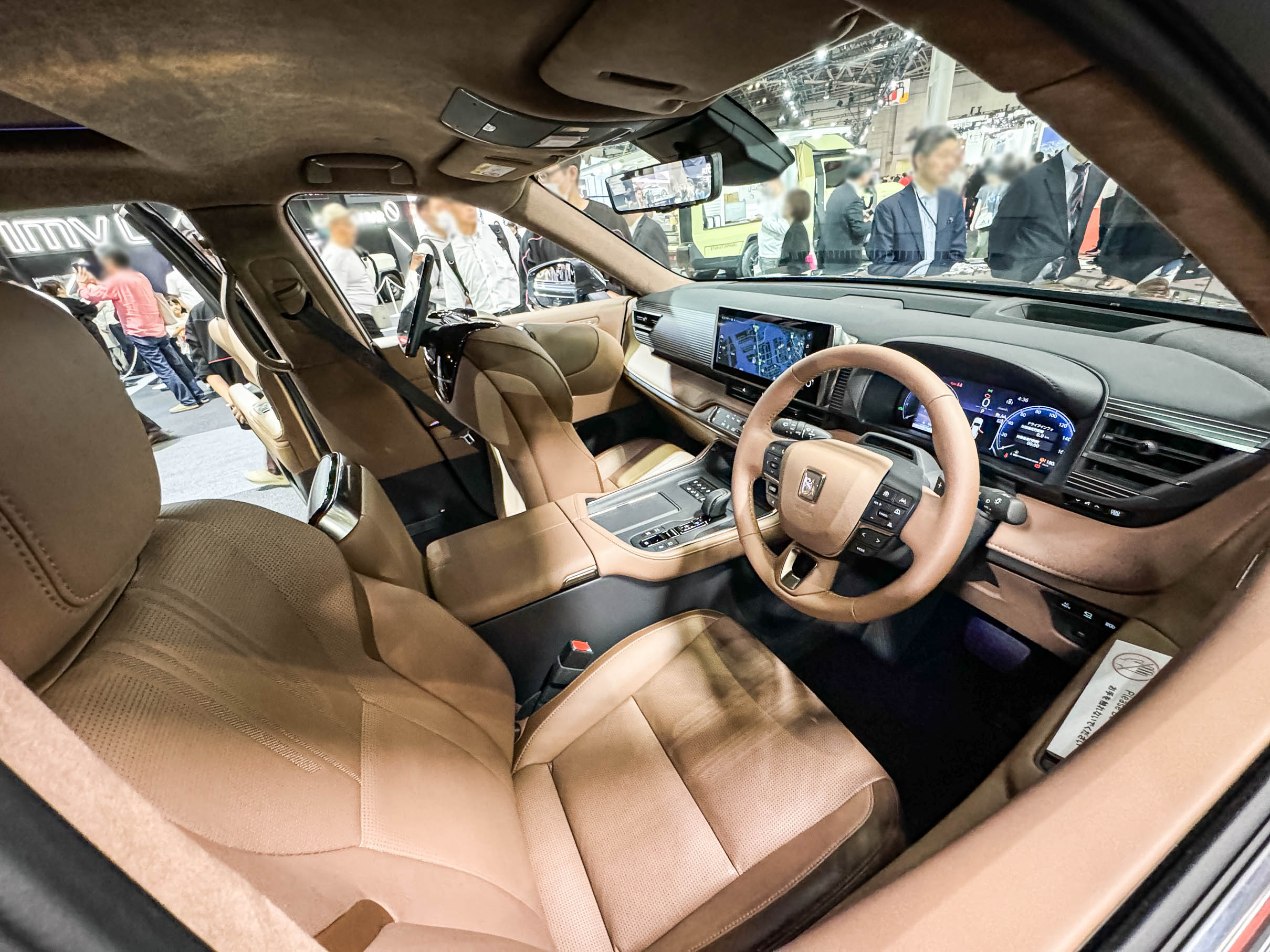 内装編】センチュリーSUV実車のインテリア・後部座席レビュー 