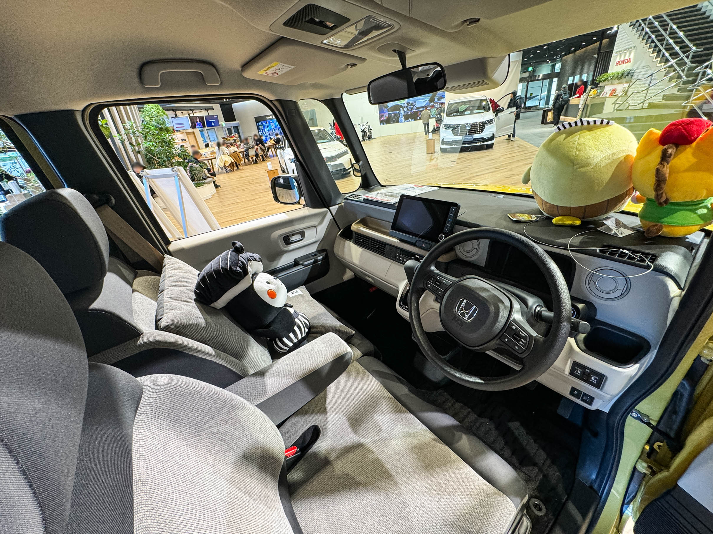 内装編】ホンダ 新型N-BOX(3代目)ファッションスタイルは広くて居心地 
