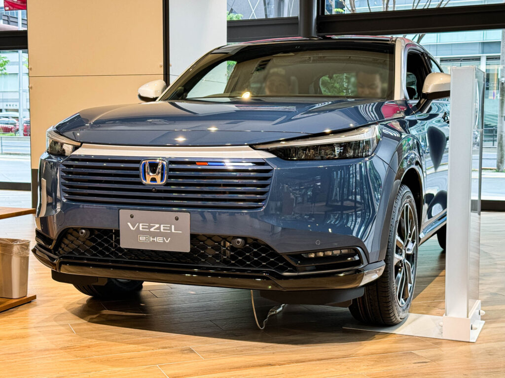 新型Vezel play純正 ブラック塗装バンパーロアーガーニッシュ 現車確認】ヴェゼル e:HEV Z・PLaYパッケージ外装編｜マイナーチェンジ