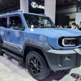 【現車実写レビュー】新型ランドクルーザーFJ 外装を徹底チェック｜角目＆丸目デザインやボディサイズを実車で解説【ランクルミニ】